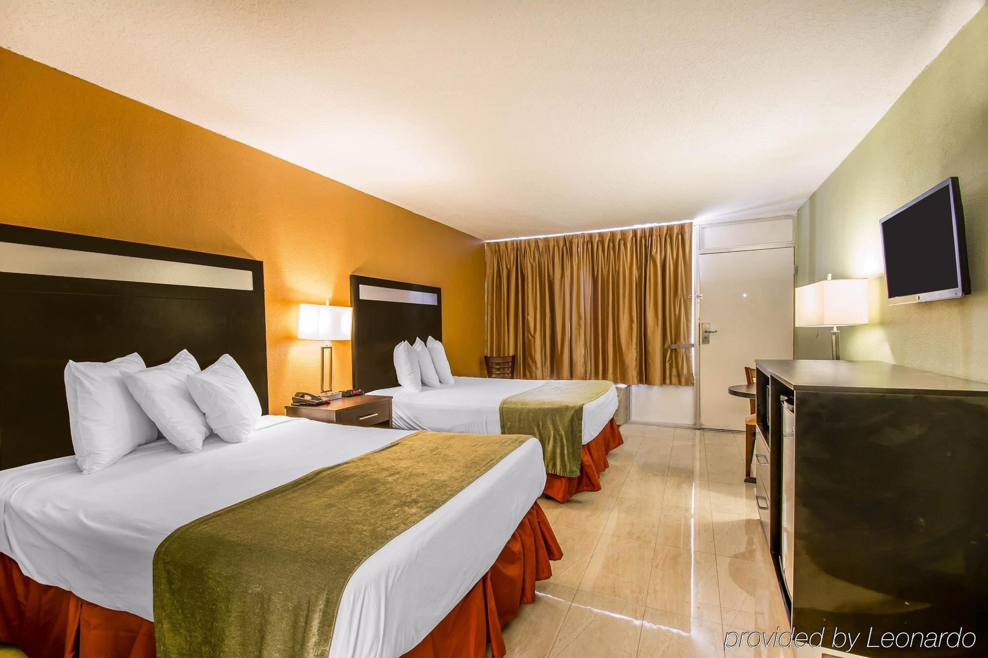 Sunset Palm Hotel 2*